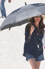 JULIA ROBERTS on the Set of Leave The World Behind at a Beach in New York 06/06/2022
