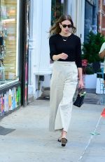 KARLIE KLOSS Out and About in New York 06/08/2022