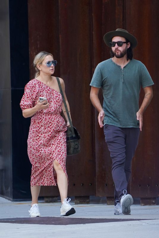 KATE HUDSON and Danny Fujikawa Out in New York 06/13/2022