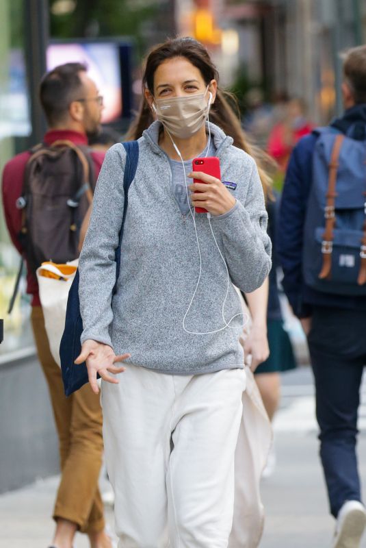 KATIE HOLMES Out and About in New York 06/01/2022
