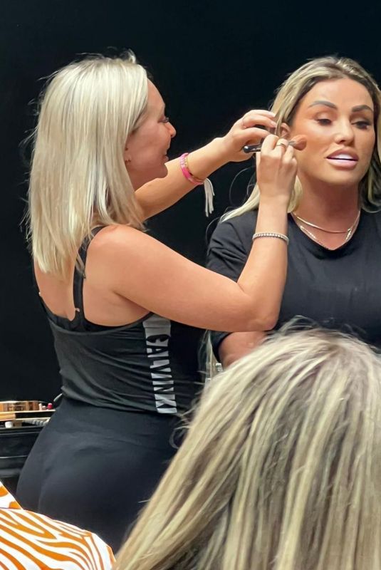 KATIE PRICE on Her Masterclass Tour in Birmingham 06/16/2022