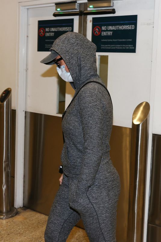 KATY PERRY Arrives at Sydney Airport 06/15/2022