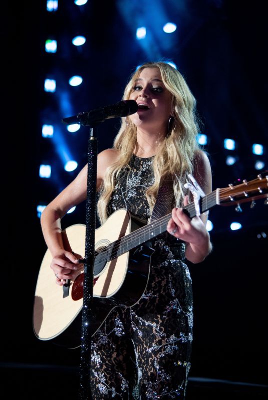 KELSEA BALLERINI at CMA Fest 2022 at Nissan Stadium in Nashville 06/10/2022