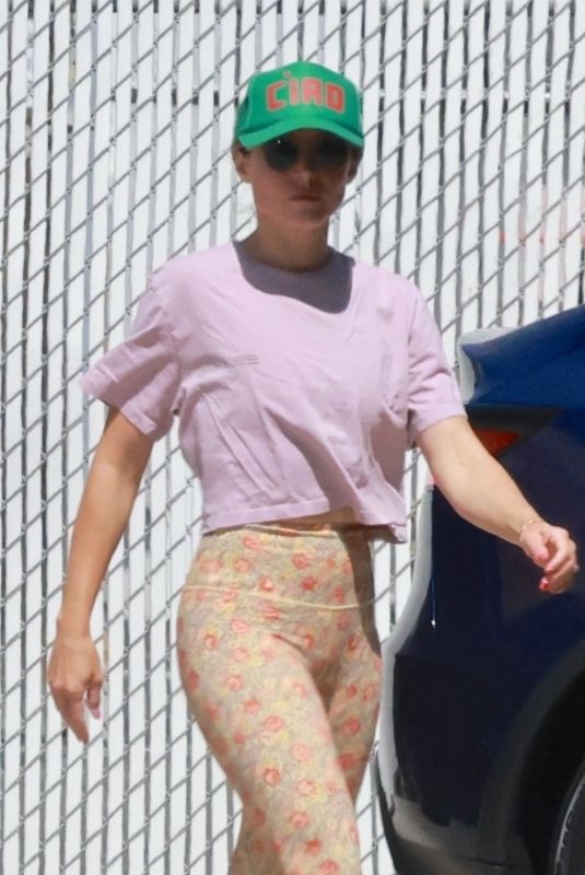 KRISTEN BELL Out in Los Feliz 06/06/2022