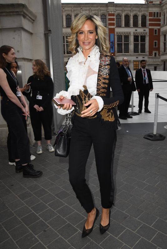 LADY VICTORIA HERVEY Arrives at V and A Summer Party in London 06/28/2022