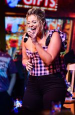 LAUREN ALAINA at Siriusxm