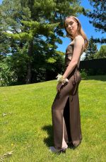 LAUREN ORLANDO - Instagram Photos 06/22/2022