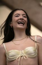 LORDE Performs at Forbidden Fruit Festival in Dublin 06/05/2022
