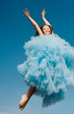 MADDIE ZIEGLER for Cosmopolitan Magazine, June 2022