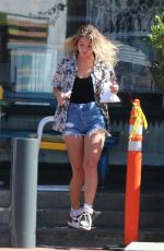 MADELYN CLINE Out for Sandwich in Malibu 06/01/2022