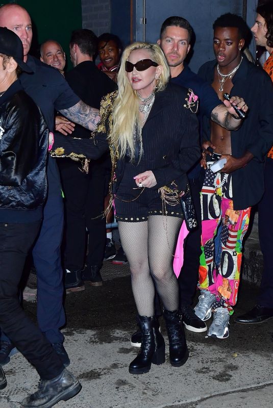 MADONNA Leaves Her Show in New York 06/23/2022