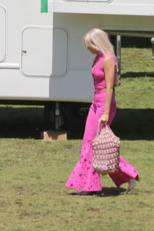 MARGOT ROBBIE Arrives on the Set of Barbie in Los Angeles 06/21/2022