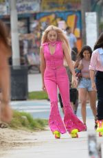 MARGOT ROBBIE Wearing Roller Skates on the Set of Barbie at Venice Beach 06/27/2022