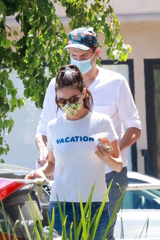 MILA KUNIS and Ashton Kutcher Out for Coffee in Studio Cty 06/24/2022