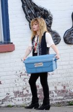 NATASHA LYONNE on the Set of Poker Face in New York 06/09/2022