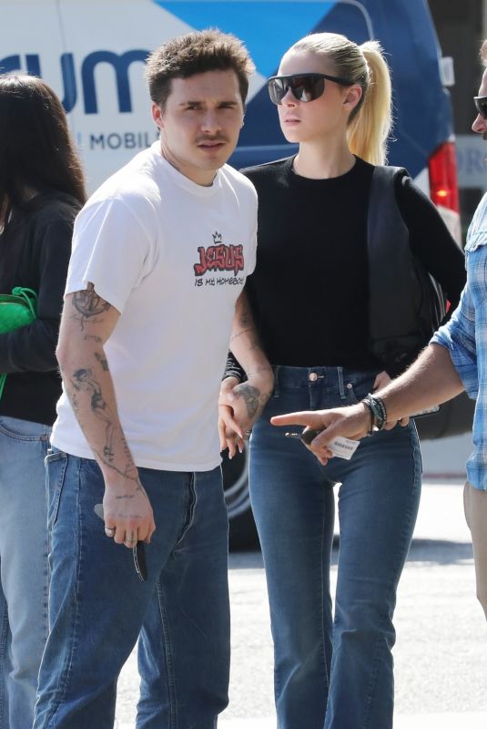 NICOLA PELTZ and Brooklyn Beckham Meets Friends at Cha Cha Matcha in West Hollywood 06/08/2022