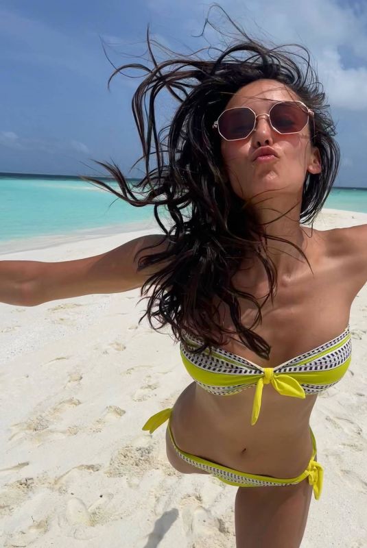 NINA DOBREV - Instagram Photos and Video 06/27/2022