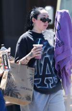 NOAH CYRUS Ouy with Her Boyfriend at a Smoothie Bar in Los Angeles 06/25/2022