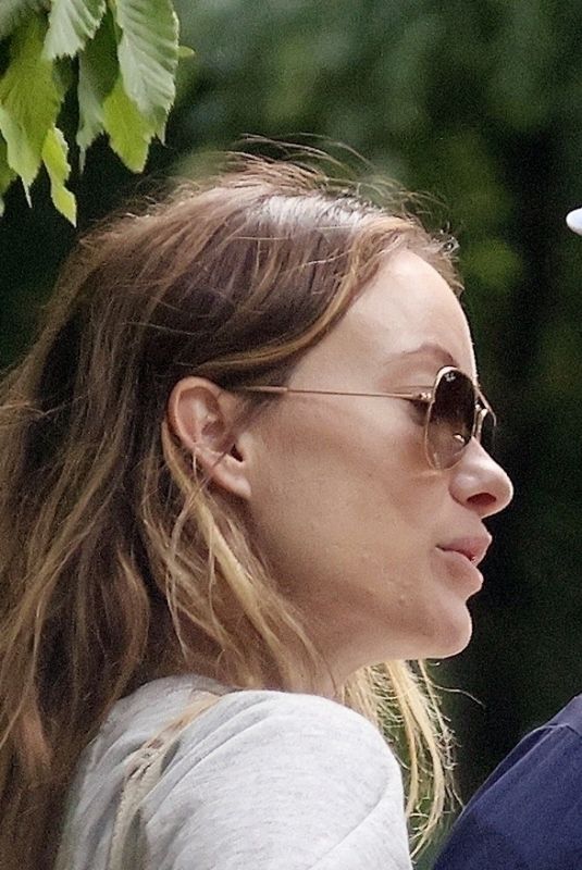 OLIVIA WILDE and Harry Styles Out Kissing in London 06/14/2022
