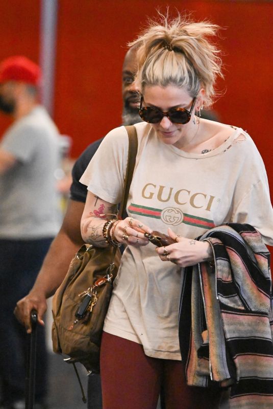 PARIS JACKSON Arrives at JFK Airport in New York 06/13/2022