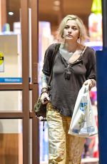 PARIS JACKSON Shopping at CVS in Los Angeles 06/10/2022