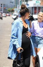 Pregnat LEONA LEWIS at a Doctor