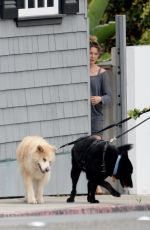 RENEE ZELLWEGER Meets Up with Ant Anstead in Laguna Beach 06/09/2022