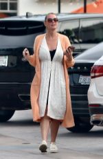 SANDRA LEE Arrives at Taverna Tony