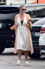 SANDRA LEE Arrives at Taverna Tony
