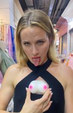 SHANTEL VANSANTEN - Instagram Photos 06/22/2022