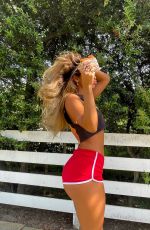 SOMMER RAY - Instagram Photos 06/06/2022