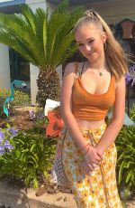 SOPHIE GRACE - Instagram Photos 06/13/2022