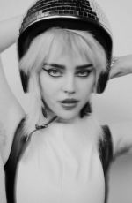 SOPHIE THATCHER for Foxes Magazine, June 2022
