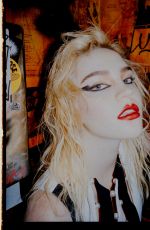 SOPHIE THATCHER for Foxes Magazine, June 2022