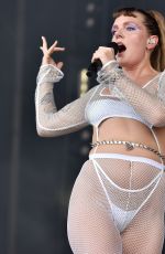 TOVE LO Performs at 2022 Bonnaroo Music & Arts Festival in Tennessee 06/17/2022