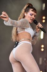 TOVE LO Performs at 2022 Bonnaroo Music & Arts Festival in Tennessee 06/17/2022