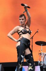 TOVE LO Performs at 2022 Governor