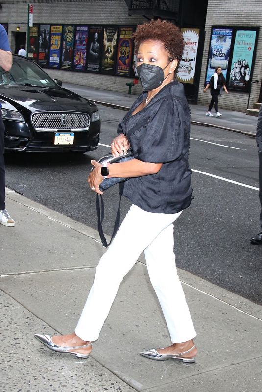 WANDA SYKES Arrives at Late Show with Stephen Colbert in New York 06/27/2022