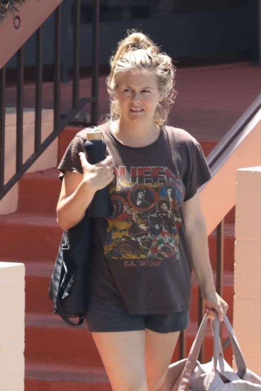 ALICIA SILVERSTON Leaves Workout in Los Angeles 07/26/2022