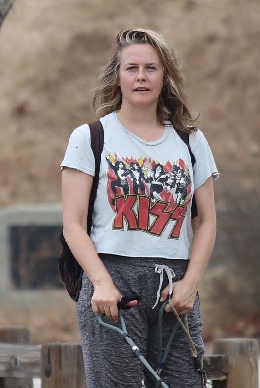 ALICIA SILVERSTONE Out Hiking with Her Dogs in Hollywood Hills 07/24/2022