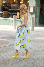AMANDA HOLDEN Heading to Buckingham Palace in London 07/14/2022