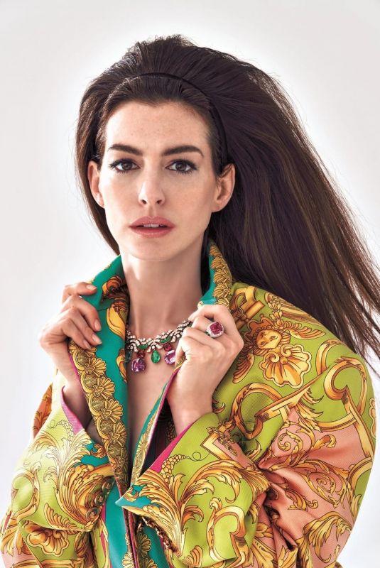 ANNE HATHAWAY in Harper