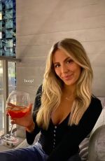 BEATRICE BOUCHARD - Instagram Photos 07/14/2022