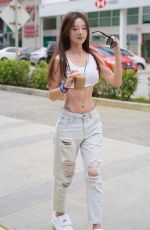 CATHRYN LI - Instagram Photos and Videos 07/14/2022