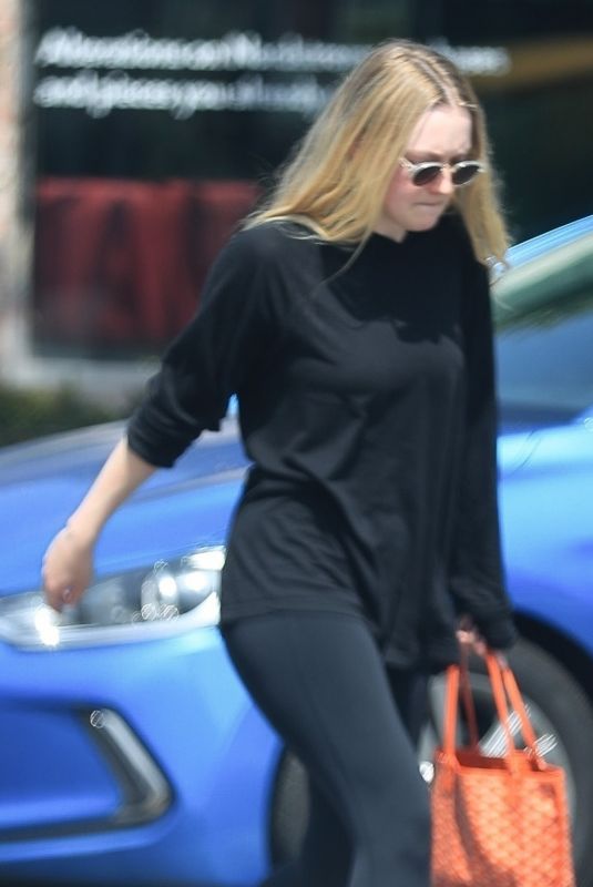 DAKOTA FANNING Out for Her Morning Workout at Forma Pilates 07/26/2022