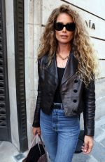 DOUTZEN KROES Leaves Azzedine Alaia Show at Paris Fashion Week 07/03/2022