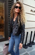 DOUTZEN KROES Leaves Azzedine Alaia Show at Paris Fashion Week 07/03/2022