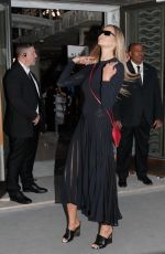 ELLE MACPHERSON Arrives at Alaia Show at Paris Fashion Week 07/03/2022