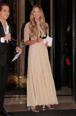 ELLE MACPHERSON Leaves Her Hotel in Paris 07/04/2022