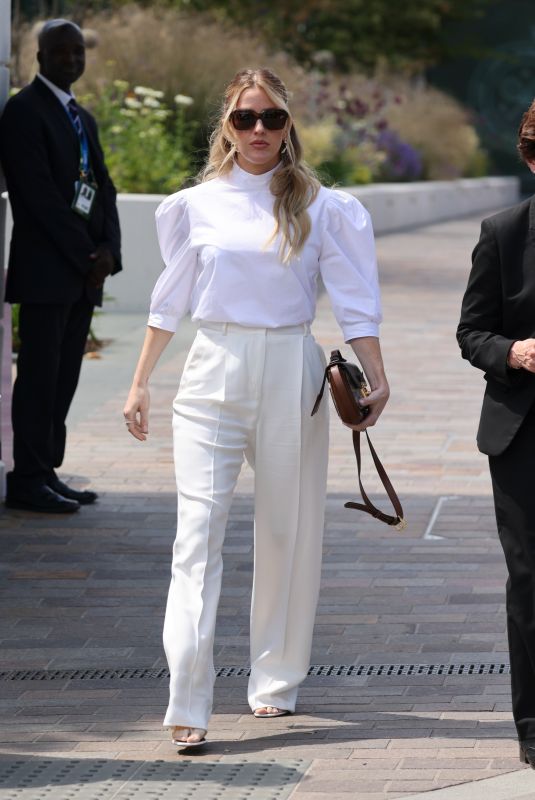 ELLIE GOULDING Arrives at Wimbledon Women